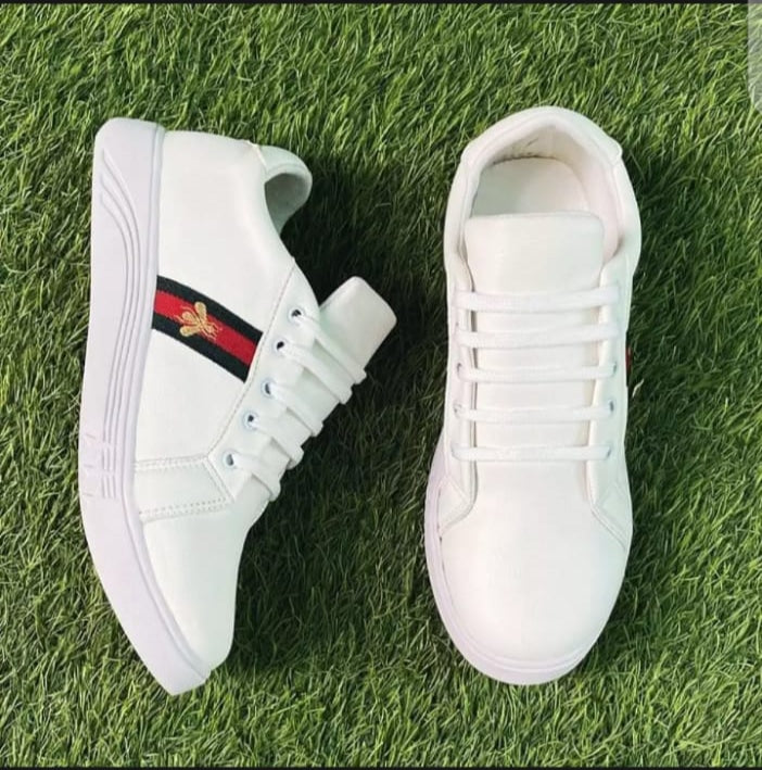 Men white Outdoor Sneakers